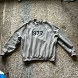 Fear of God Essentials 1977 Men's sweatshirt